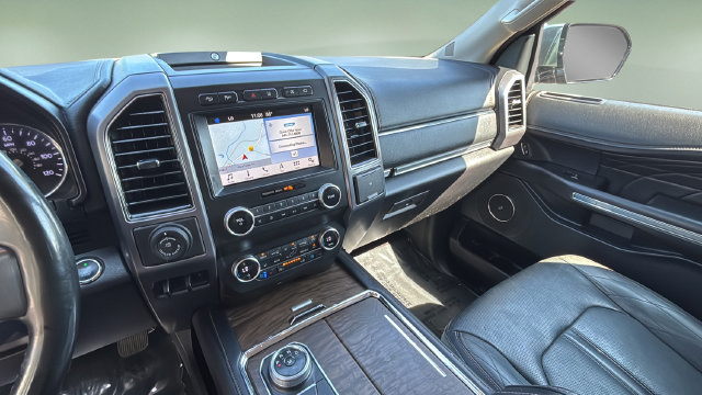 Used 2019 Ford Expedition Platinum AWD/4WD image 25