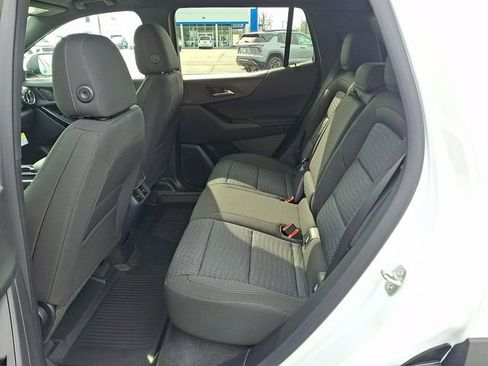 New 2026 Chevrolet Equinox LT w/ Safety and Technology Package image 7