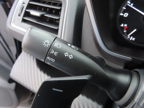 Used 2024 Subaru Ascent Premium w/ Convenience Package image 19