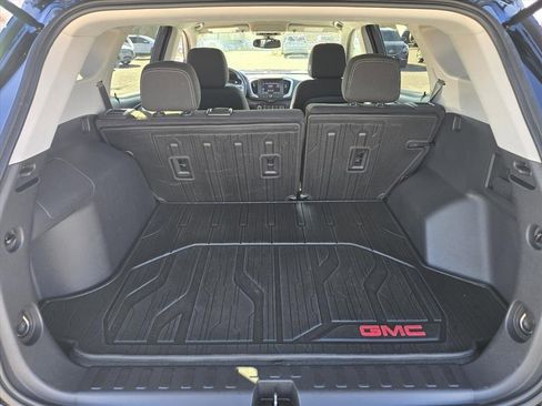 Used 2024 GMC Terrain SLE image 26
