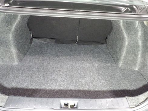 Used 2020 Nissan Versa S image 7