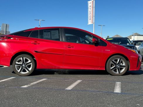 Used 2020 Toyota Prius Limited image 2