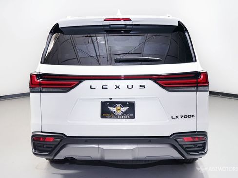 Used 2025 Lexus LX 700h Ultra Luxury w/ Accessory Package (2T) AWD/4WD image 7