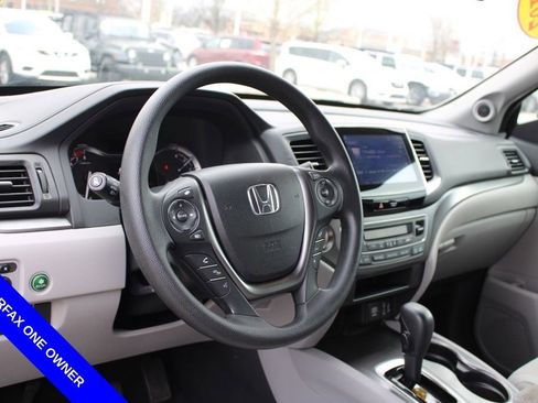 Used 2017 Honda Pilot EX image 17