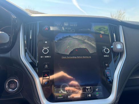 Used 2025 Subaru Outback Premium image 4