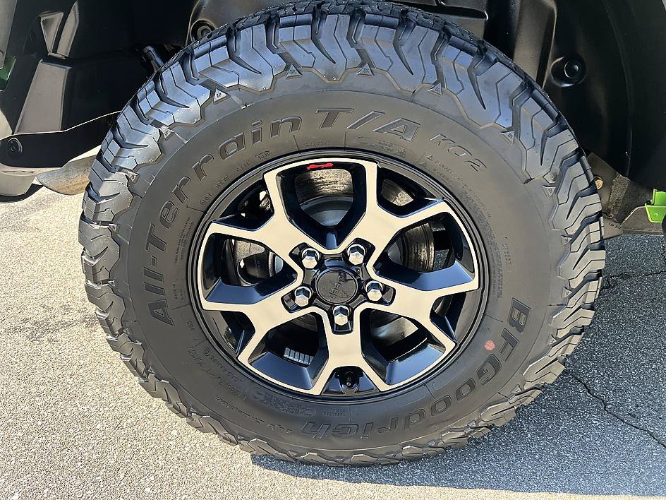 Used 2019 Jeep Wrangler Rubicon w/ Steel Bumper Group AWD/4WD image 11