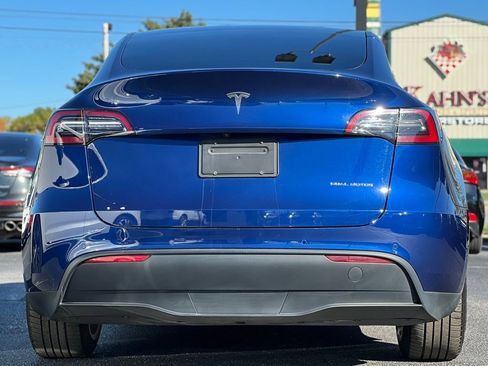Used 2021 Tesla Model Y Long Range image 3