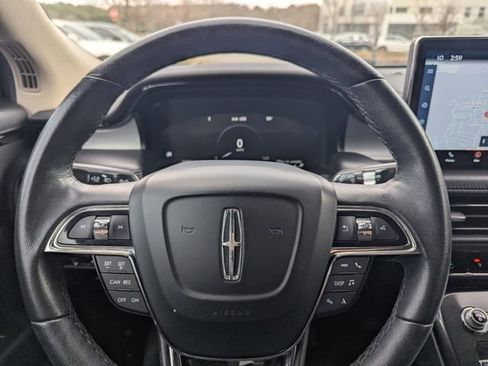 Certified 2022 Lincoln Nautilus FWD w/ Premium Package image 28