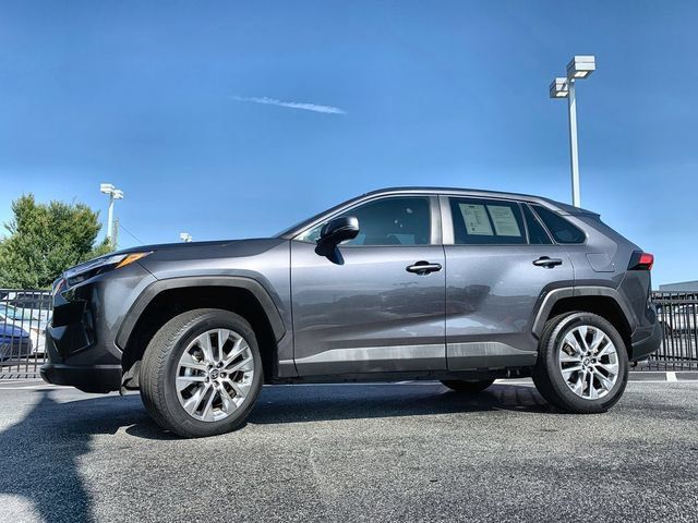 Used 2023 Toyota RAV4 XLE Premium AWD/4WD image 5