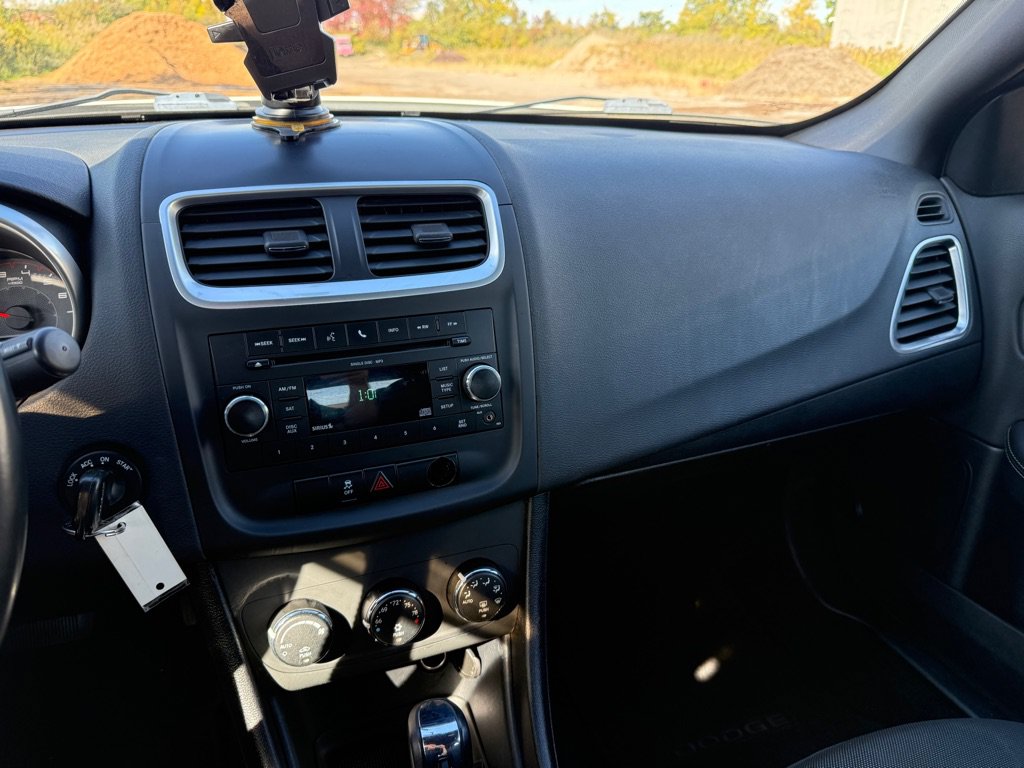 Used 2011 Dodge Avenger Mainstreet FWD image 12