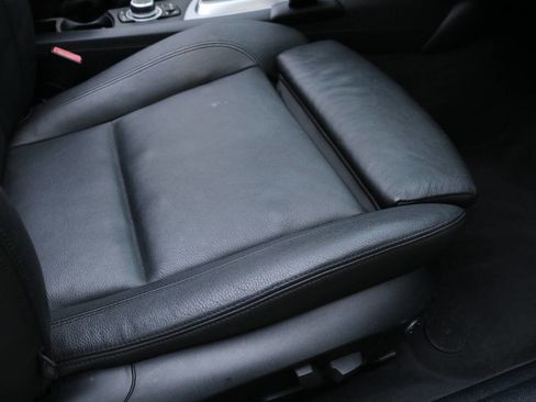 Used 2013 BMW 135i Convertible image 26