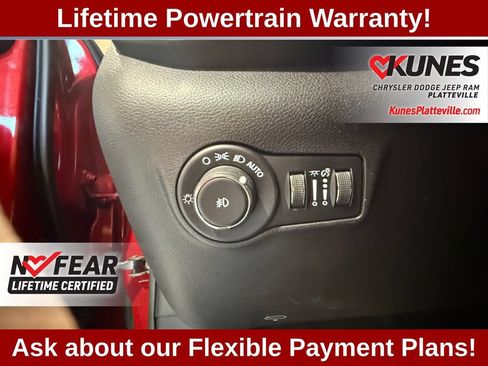 Used 2025 Jeep Compass Trailhawk AWD/4WD image 19