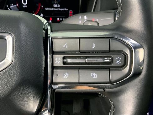 Used 2025 GMC Terrain Elevation FWD image 19