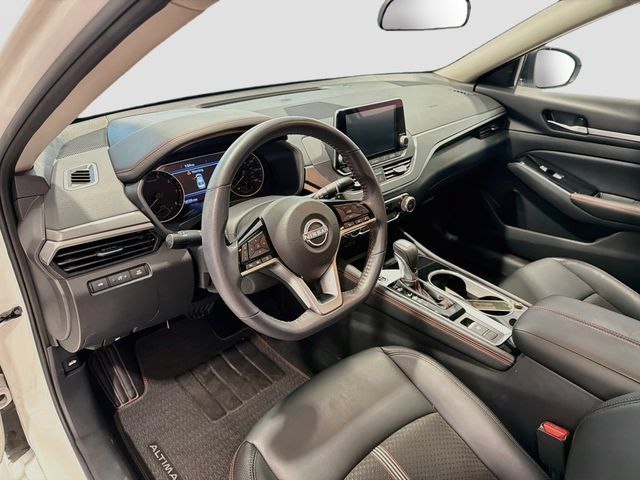 Used 2024 Nissan Altima 2.5 SR AWD/4WD image 9