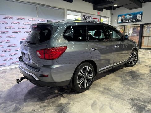 Used 2020 Nissan Pathfinder Platinum image 7