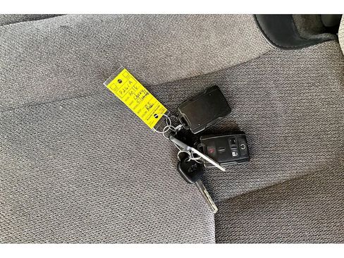 Used 2006 GMC Sierra 1500 SLE w/ Light Duty Power Package image 12