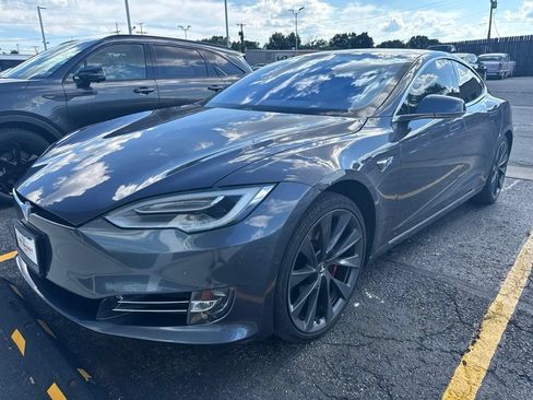Used 2019 Tesla Model S Performance AWD/4WD image 1