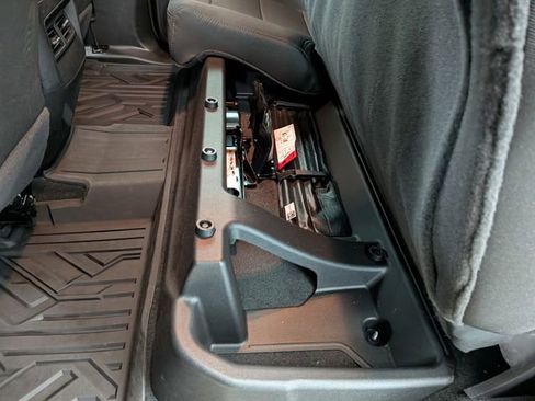 Used 2024 Chevrolet Colorado Trail Boss w/ Advanced Trailering Package image 19