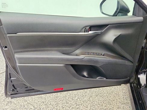 Used 2023 Toyota Camry LE image 10