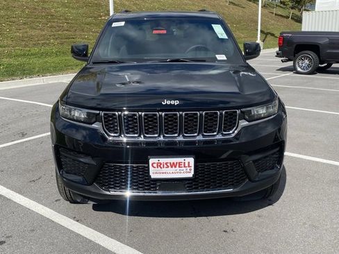 New 2025 Jeep Grand Cherokee Laredo X w/ Luxury Tech Group I image 10