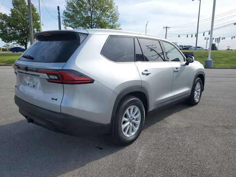 New 2026 Toyota Grand Highlander AWD image 4