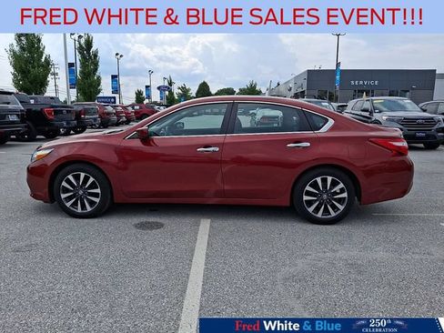 Used 2016 Nissan Altima 2.5 SV FWD image 6