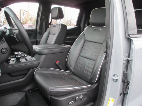 Certified 2024 GMC Sierra 1500 AT4X image 21