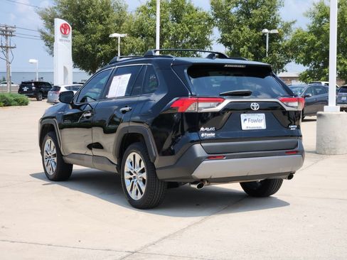 Certified 2021 Toyota RAV4 Limited w/ Limited Grade Weather Package AWD/4WD image 5