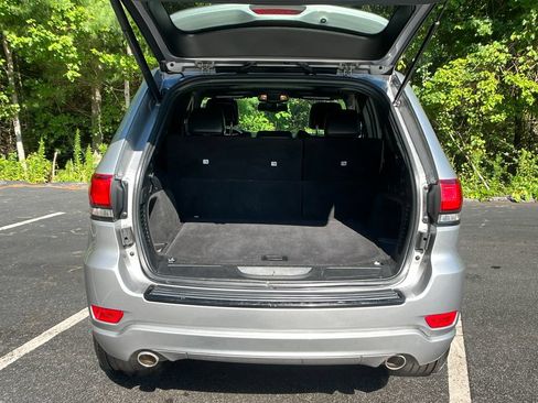Used 2015 Jeep Grand Cherokee Altitude AWD/4WD image 24