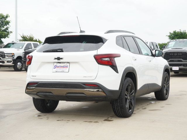Used 2025 Chevrolet Trax ACTIV w/ Sunroof Package FWD image 10