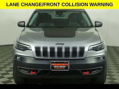 Used 2021 Jeep Cherokee Trailhawk w/ Sun, Sound & Nav Group AWD/4WD image 12