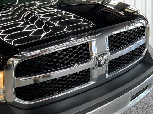 Used 2017 RAM 1500 ST w/ SXT Appearance Group AWD/4WD image 28