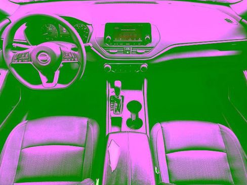 Used 2022 Nissan Altima 2.5 S FWD image 15