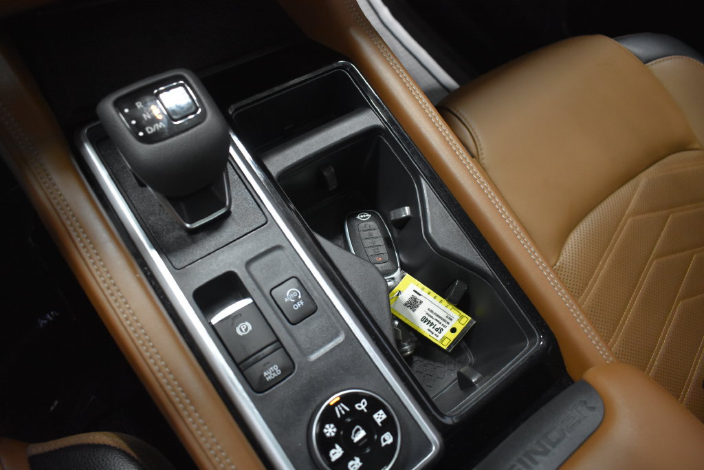 Certified 2024 Nissan Pathfinder Platinum AWD/4WD image 21