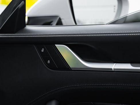 Used 2022 Porsche 911 Turbo S image 45