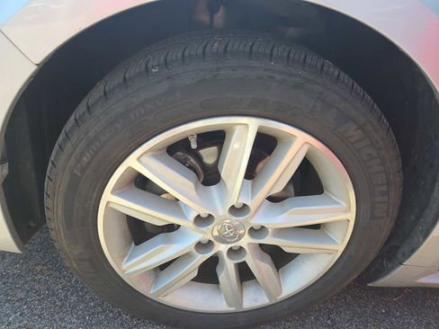 Used 2014 Toyota Avalon XLE Premium image 7