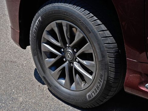 Used 2019 Lexus GX 460 Premium w/ Premium Package AWD/4WD image 5