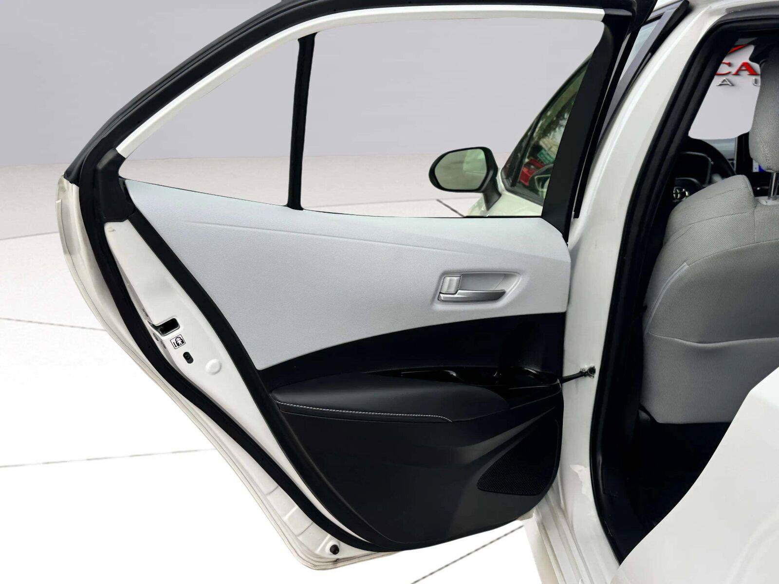 Used 2024 Toyota Corolla SE FWD image 28
