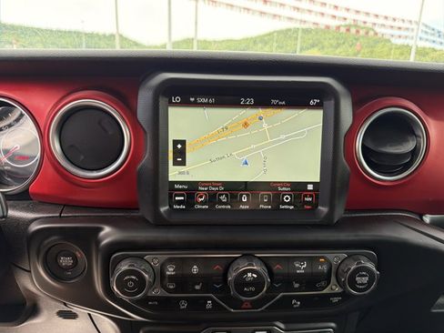 Used 2020 Jeep Wrangler Unlimited Rubicon AWD/4WD image 21