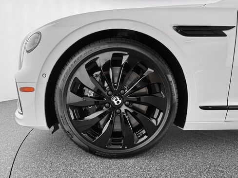 New 2026 Bentley Flying Spur Plug-In Hybrid image 31