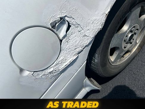 Used 2002 Chevrolet Malibu LS w/ Preferred Equipment Group 1 FWD image 6