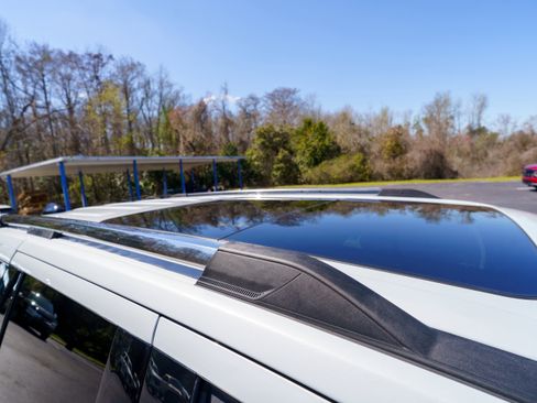 Used 2026 Ford Expedition Platinum image 56