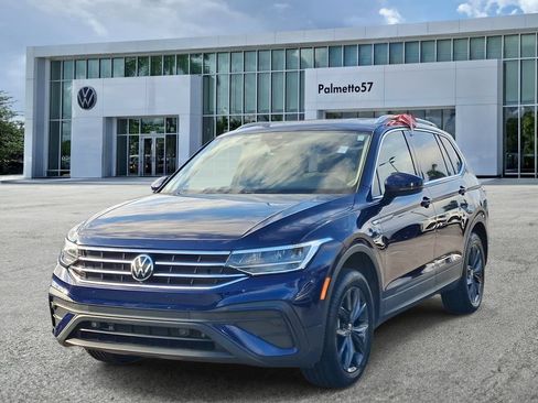 Used 2023 Volkswagen Tiguan SE FWD image 3