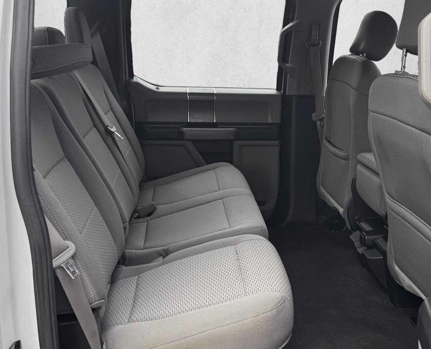 Used 2019 Ford F150 XLT w/ Equipment Group 302A Luxury AWD/4WD image 18