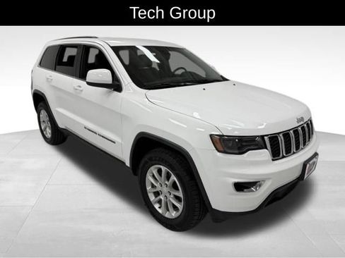 Used 2022 Jeep Grand Cherokee Laredo X AWD/4WD image 6