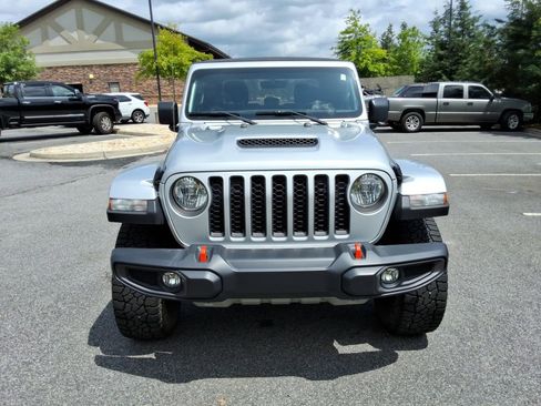 Used 2023 Jeep Gladiator Mojave w/ Cold Weather Group AWD/4WD image 2