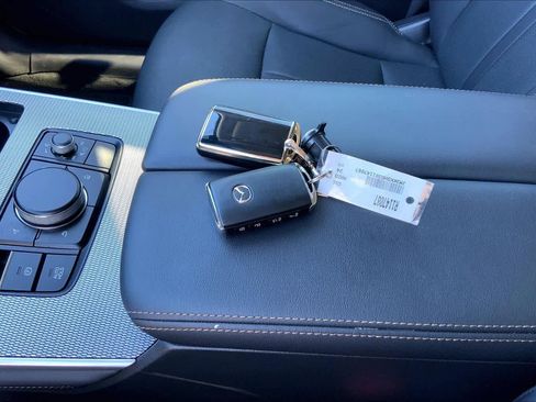 Used 2024 MAZDA CX-90 3.3 Turbo w/ Premium Package image 14