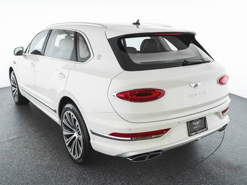 Used 2025 Bentley Bentayga Extended Wheelbase image 22