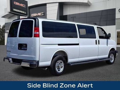 Used 2025 Chevrolet Express 3500 LT w/ LT Preferred Equipment Group RWD image 32