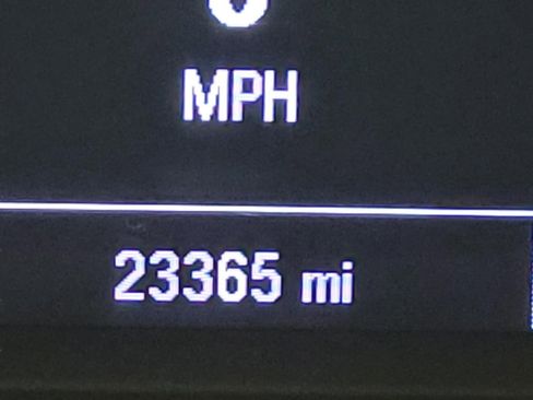 Used 2023 Chevrolet TrailBlazer LT w/ Convenience Package image 2